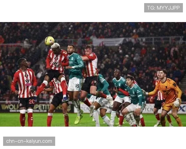 拜仁慕尼黑1-0小胜曼城,凭借客场进球优势惊险晋级四强